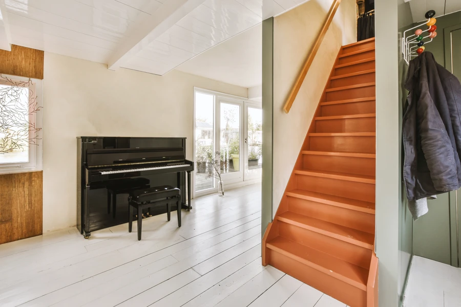 How to Move a Piano Down Stairs in Murfreesboro, TN How to Move a Piano Down Stairs in Murfreesboro, TN